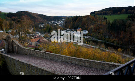 Villaggio nei monti metalliferi Foto Stock