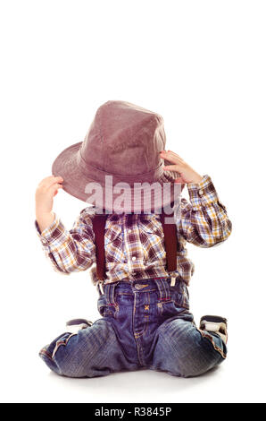 Little Boy in un cappello isolato su uno sfondo bianco Foto Stock
