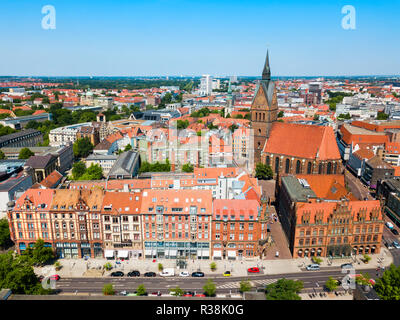 Marktkirche o mercato chiesa dei Santi. George e James è la principale chiesa luterana di Hannover in Germania Foto Stock