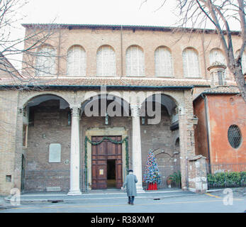 La chiesa di Santa Sabina sul colle Aventino Roma, Italia Foto Stock