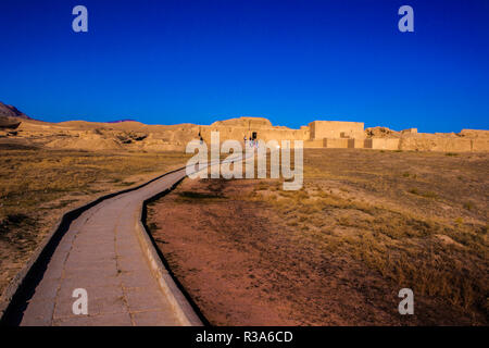 Rovine di antiche Parthian (Iran) capitale Nisa, villaggio Bagir, Turkmenistan Foto Stock