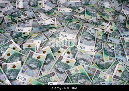 Sfondo costituito di Polish zloty 100 banconote. Consistenza finanziaria astratta. Foto Stock