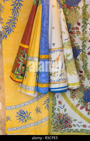 Tovaglie in vendita, Eze, Provence, Francia Foto Stock