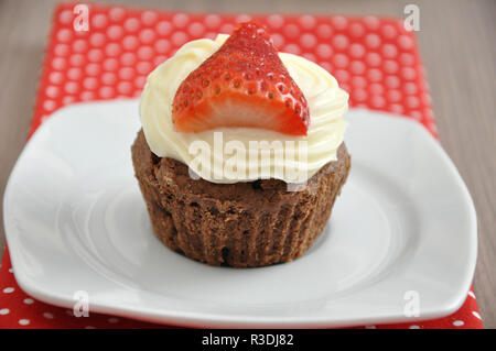 Fragola tortini di cioccolato Foto Stock