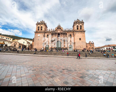 Cusco, Perù - Gennaio 2, 2017. Vista della cattedrale di Cusco in Plaza de Armas di Cusco Foto Stock