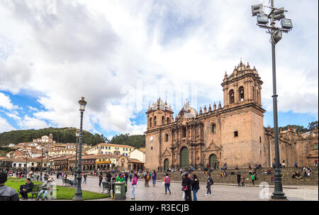 Cusco, Perù - Gennaio 2, 2017. Vista laterale del Cusco cattedrale in Plaza de Armas di Cusco Foto Stock