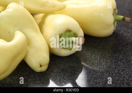 Bianco peperoncini jalapeno Foto Stock