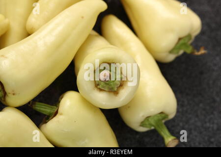 Bianco peperoncini jalapeno Foto Stock