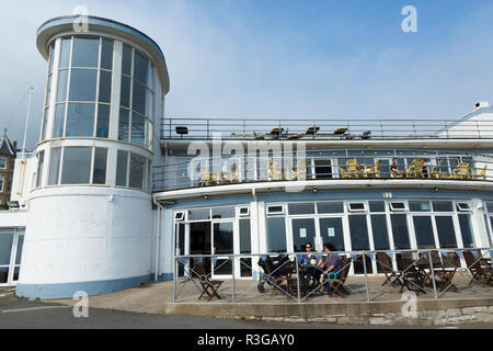 Winter Gardens esterno anteriore / facciata del 1930 fashion Art Deco Winter Garden Building a Ventnor sull'Isola di Wight, aperto nel 1936/7. Regno Unito (98) Foto Stock