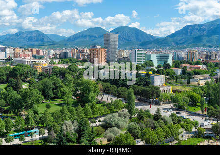 Vista di Tirana, Tirana, Albania Foto Stock