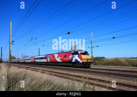 Treno LNER 82059, a Londra e a nord est della ferrovia, East Coast Main Line Railway, Peterborough, CAMBRIDGESHIRE, England, Regno Unito Foto Stock