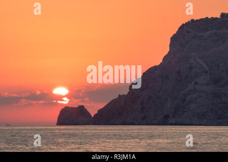 Alanya vista castello durante il tramonto. Fotografato da Kassandra Beach. Foto Stock