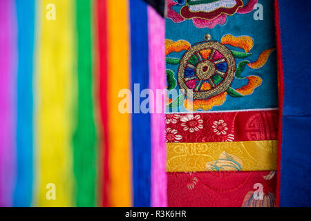 Il Bhutan, Thimphu. Tradizionale del Bhutan tessili artigianali. Foto Stock