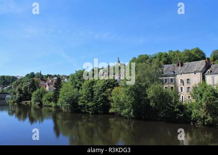 Fiume Creuse in Argenton sur Creuse chiamata la Venezia di Berry Berry regione - Indre, Francia Foto Stock
