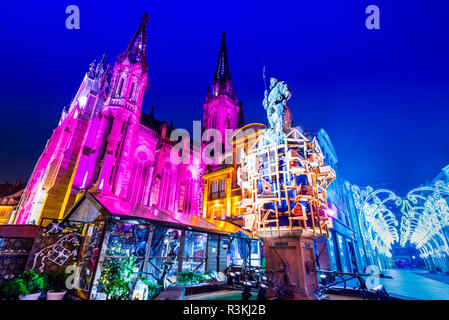 Mulhouse, Francia - tradizionale Mercatino di Natale, Marche de Noel città in Alsazia. Foto Stock