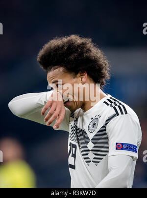 Gelsenkirchen, Deutschland. Xix Nov, 2018. 19 Novembre 2018: Gelsenkirchen, Veltins Arena: calcio UEFA Nazioni League 6. giornata: Germania - Paesi Bassi: Germanie Leroy sane. Credito: Thomas Eisenhuth | in tutto il mondo di utilizzo/dpa/Alamy Live News Foto Stock