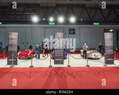 Milano Lombardia Italia - Il 23 novembre , 2018 - Porsche vetture esposte al Autoclassica Milano 2018 edition presso la Fiera di Milano Rho Credito: Armando Borges/Alamy Live News Foto Stock