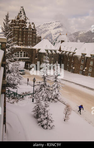 Fairmont Banff Springs Hotel vicino alla città di Banff, Canadian Rockies, Alberta, Canada Foto Stock