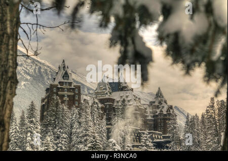 Fairmont Banff Springs Hotel vicino alla città di Banff, Canadian Rockies, Alberta, Canada Foto Stock