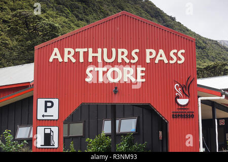 Nuova Zelanda, Isola del Sud, Arthurs Pass National Park, Arthurs Pass Store Foto Stock