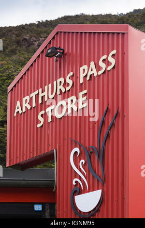 Nuova Zelanda, Isola del Sud, Arthurs Pass National Park, Arthurs Pass Store Foto Stock