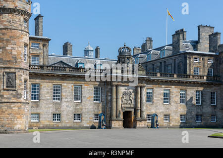 Palazzo di Holyrood House Edimburgo, residenza ufficiale monarchia in Scozia Foto Stock