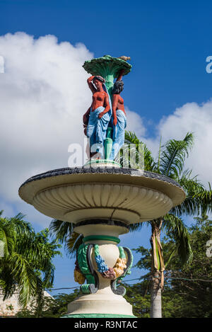 Saint Kitts e Nevis, Saint Kitts. Basseterre, indipendenza piazza Fontana Foto Stock