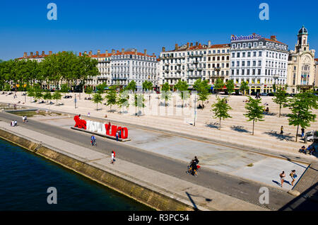 Solo segno di Lione lungo il fiume Rodano, Lione, Francia (Patrimonio Mondiale dell'UNESCO) Foto Stock