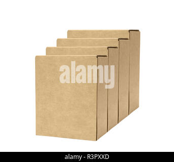 Svuotare le scatole di cartone su bianco Foto Stock