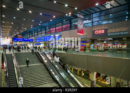 Austria, Vienna, Wein Bahnhof, Vienna Stazione centrale interno Foto Stock