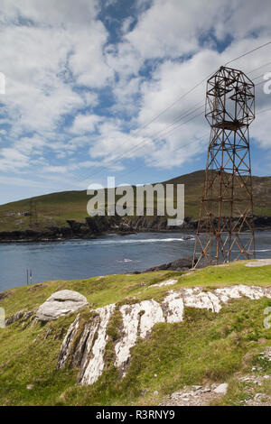 L'Irlanda, nella contea di Cork, penisola di Beara, anello di Beara, guarnite, Dursey Island Funivia tower Foto Stock