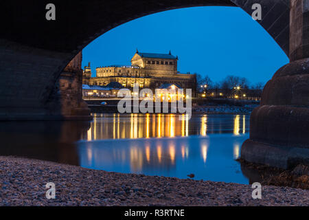 Semperoper di Dresden Foto Stock