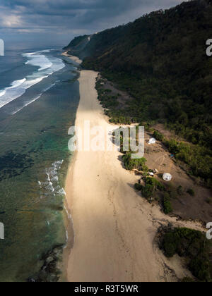 Indonesia, Bali, vista aerea di Nyang Nyang beach Foto Stock