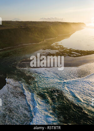 Indonesia, Bali, veduta aerea della ciotola verde beach Foto Stock