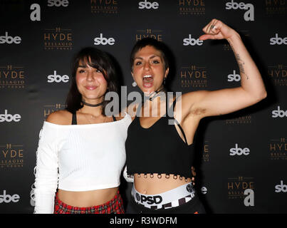 Krewella fanno il loro debutto nel corso di un' industria martedi' bash con una elevata potenza impostata a Hyde Bellagio offre: Krewella, Yasmine Yousaf, Jahan Yousaf dove: Las Vegas, Nevada, Stati Uniti quando: 23 Ott 2018 Credit: DJDM/WENN.com Foto Stock