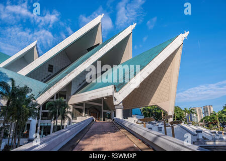 KUALA LUMPUR, Malesia - 25 Luglio: architettura dell'Istana Budaya edifici noto anche come Palazzo della Cultura sulla luglio 25, 2018 a Kuala Lumpur Foto Stock