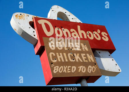 Ristorante Vintage segno sulla Route 66 in Riverside, California. (Solo uso editoriale) Foto Stock