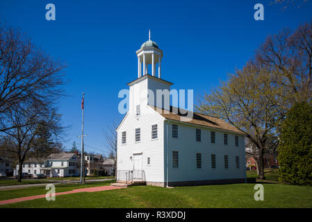 Stati Uniti d'America, Connecticut Branford, l'Accademia dell'edificio su Branford Town Green Foto Stock