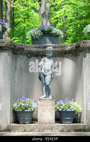 Station wagon giardino statua, Winterthur, Delaware, Stati Uniti d'America Foto Stock