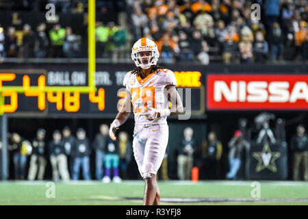 Nashville. 24 Novembre, 2018. Baylen Buchanan (28) durante il gioco tra i Volontari del Tennessee e il Vanderbilt Commodores presso lo stadio di Vanderbilt di Nashville. TN. Thomas McEwen/CSM/Alamy Live News Foto Stock