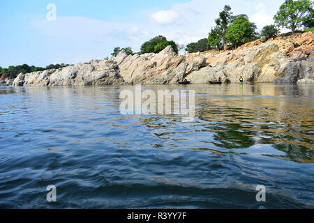 Hogenakkal porzione di montagna in India Foto Stock
