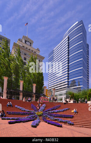 Stati Uniti d'America, Oregon, Portland. Festival dei Fiori in Pioneer Square. Credito come: Steve Terrill Jaynes / Galleria / DanitaDelimont.com Foto Stock