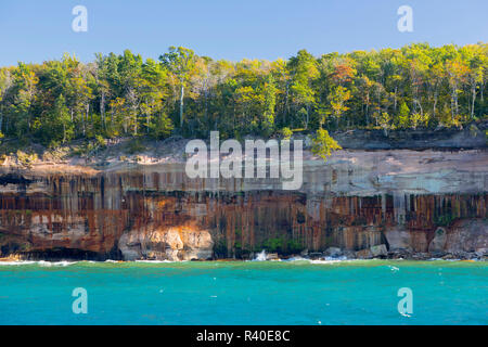 Michigan, Penisola Superiore, Pictured Rocks National Lakeshore, dipinta cove Foto Stock