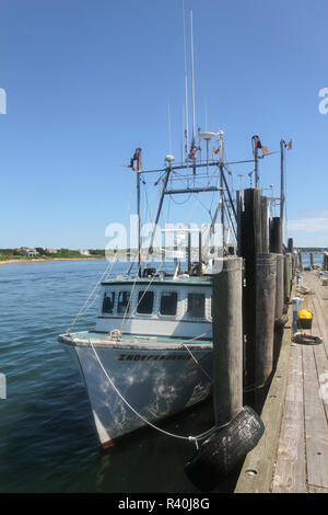 Una barca da pesca ancorata a Montauk, Long Island, New York, Stati Uniti d'America. Foto Stock