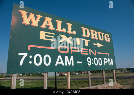 Stati Uniti d'America, Sud Dakota, Wall Drug Store pubblicità segno. (Solo uso editoriale) Foto Stock
