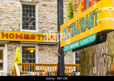 Stati Uniti d'America, New York, le Mille Isole Regione, Alessandria Bay, antico ristorante segno Foto Stock