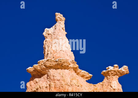 La regina Victoria formazione lungo la Queens Garden Trail, Parco Nazionale di Bryce Canyon, Utah, Stati Uniti d'America Foto Stock