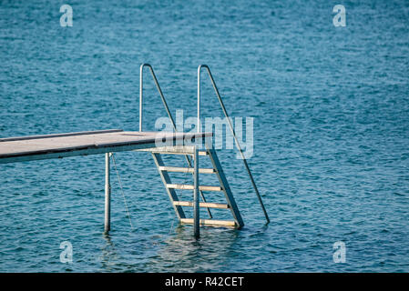 Pontile un oceano blu Foto Stock