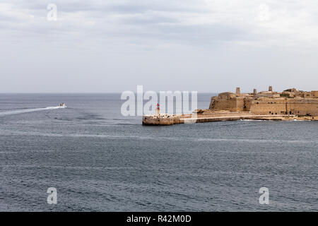 Fort San Elmo con il faro in capitale di Malta - Valletta Foto Stock