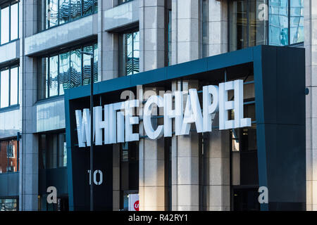 Il bianco edificio della cappella, 10 Whitechapel High Street, London, England, Regno Unito Foto Stock